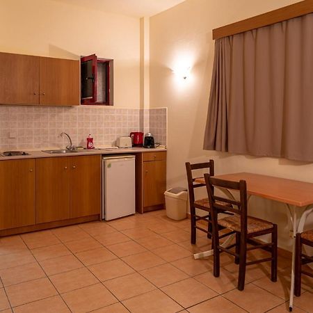 Angela Studios Pefkos Pefki Екстериор снимка
